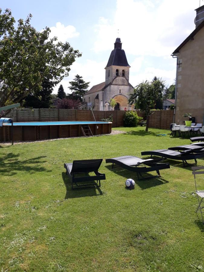 Hotes De L'Isle Saint-Medard-de-Mussidan Exterior photo
